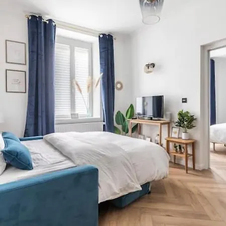 Deluxe Centre Avec Parking Privé Appartamento *