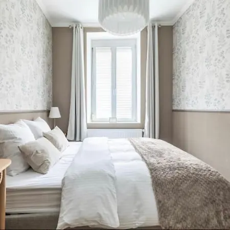 Appartamento Deluxe Centre Avec Parking Privé *